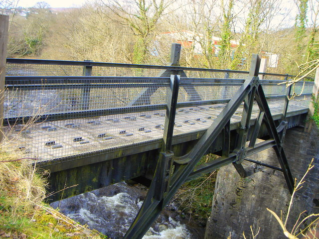 Pont_y_Cafnau_iron_rail_bridge_and_aqueduct (4)